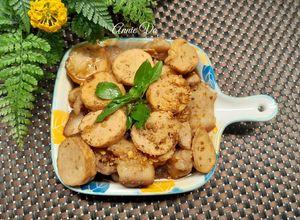 Hình của món Thịt vai heo kho chả chiên.