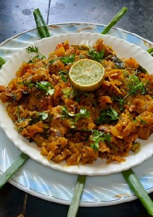 A picture of Leftover chapati chivda authentic.