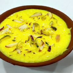 A picture of Kesari Phirni.