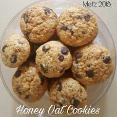 A picture of Honey Oat Cookies 🍯🐝.
