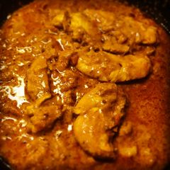 A picture of Dahi Masala Karahi Chicken.