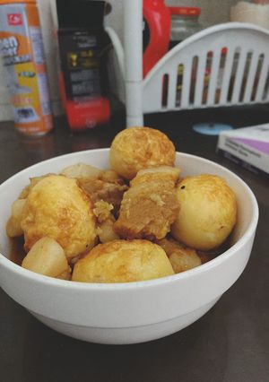 Hình của món Thịt kho trứng.