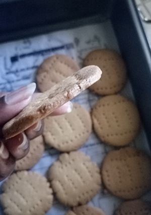A picture of Marijuana cookies -part 1 (infusion of THC into olive oil).