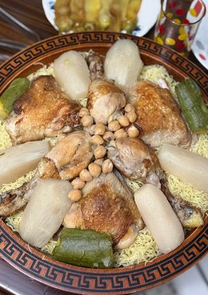 صورة لوصفة رشتة مرقة بيضاء بالدجاج