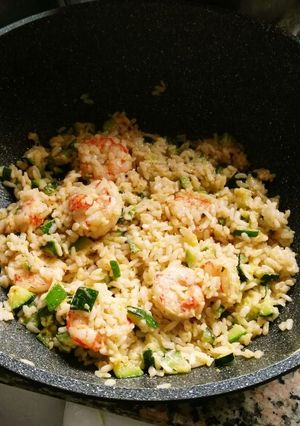 Una foto de Arroz y gambas con leche de coco