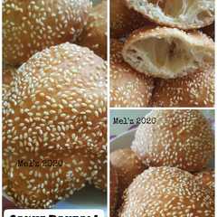 A picture of Cakue Bantal - Hollow Donut.