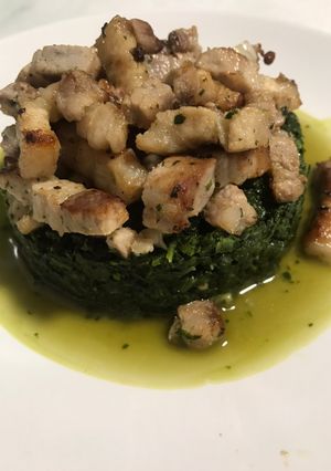 Una foto de Keto timbal de espinacas y panceta carnosa
