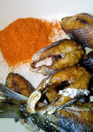 A picture of Fried fish.