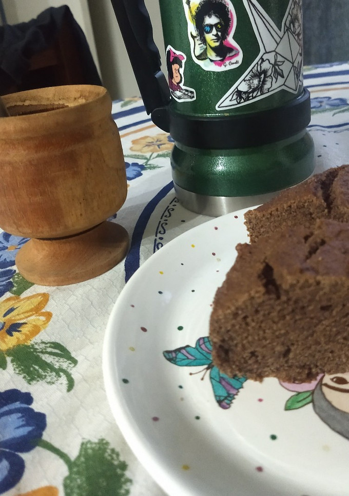 Una foto de Bizcochuelo integral de banana y cacao