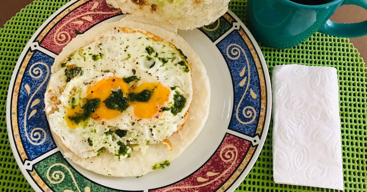 Arepa Ocañera con huevo frito y CHIMICHURI Receta de Agripina picó  Cookpad