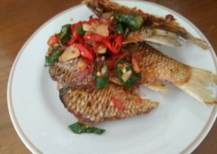 Langkah Mudah untuk Membuat Ikan Asin Belahan Pedas, Bisa Manjain Lidah