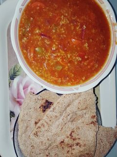 صورة لوصفة شوربة الشوفان بالطماطم ❤👌