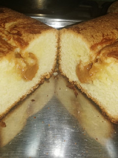 Una foto de Budín de dulce de leche y coco