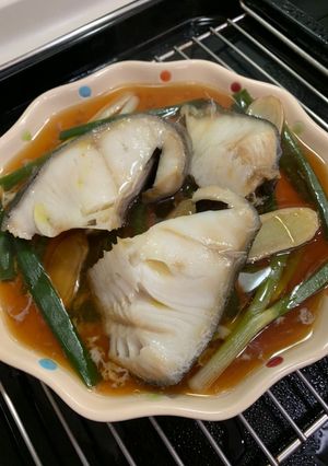 菲力廚房｜零失敗料理。清蒸裸蓋魚（銀鱈魚） 的食譜成品照片