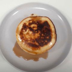 A picture of Pancake and Syrup.