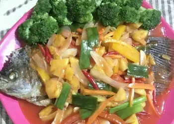 Resep Terbaik Ikan Gurame Goreng Saus Asam Manis Sedap Nikmat