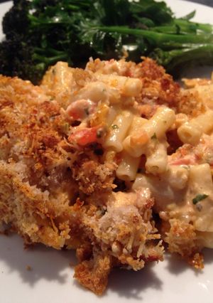 A picture of Jamie Oliver's Macaroni Cheese.