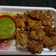 A picture of Gobhi ke pakode.