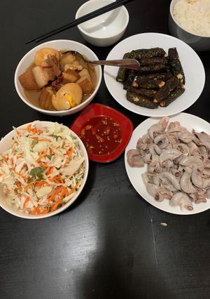Hình của món Cơm nhà số 5.