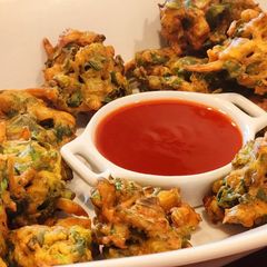 A picture of Spring Onion Pakora.