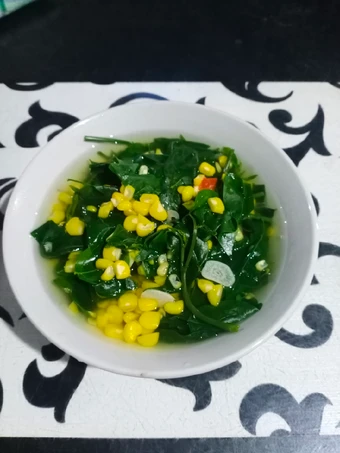 Cara Simple Membuat Resep  Sayur Bening Katuk Jagung yang Enak, Bisa Manjain Lidah