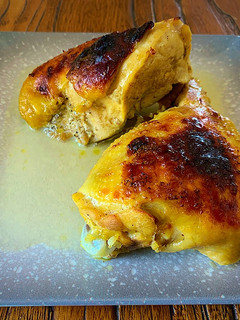 Una foto de Pollo crujiente confitado en leche (de los Hermanos Torres)