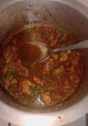 A picture of Stir fry chicken.