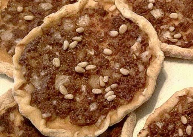 Sheik's traditional Syrian Meat Pies (Sfeeha)