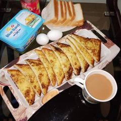 Bread toast A picture of Bread toast.
