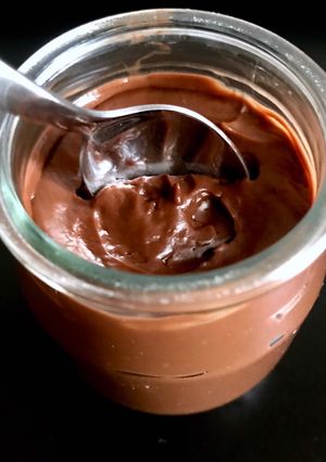 Una foto de Pudín de chocolate en microondas