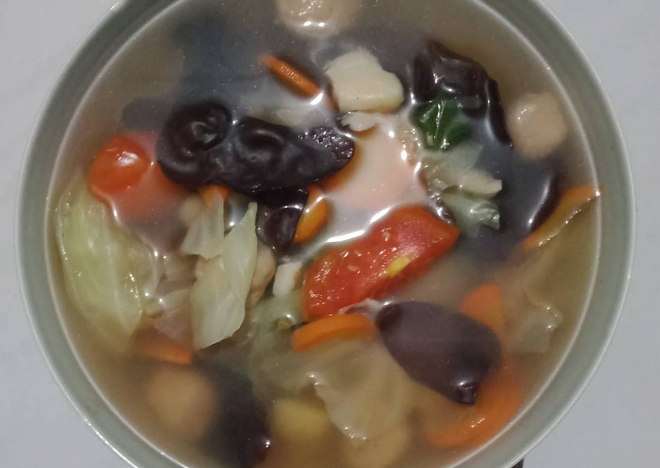 Resep 11. Sayur Sop Bakso Jamur Kuping Anti Gagal