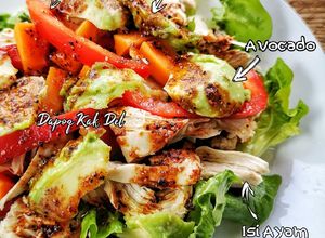 Gambar Salad Ayam dengan Honey Paprika Dressing