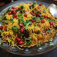 A picture of Tikkiya Chole Chaat(Peas Stuffed).