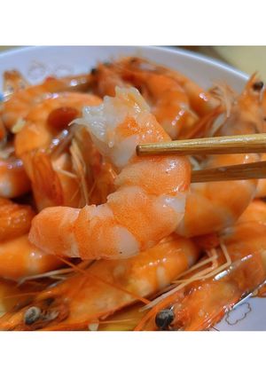 A picture of Drunken Shrimp with Shaoxing Wine.