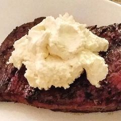 A picture of Creamy Horseradish Steak Topping.