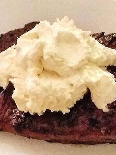 A picture of Creamy Horseradish Steak Topping.