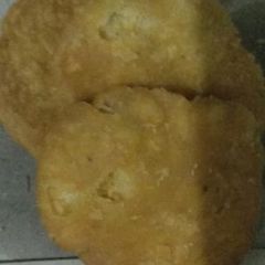 A picture of Mathri.