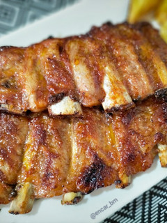 Una foto de Costillas horneadas al estilo americano