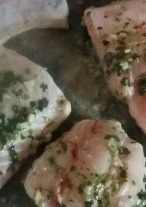 Una foto de Lomos de atún con salsa roquefort