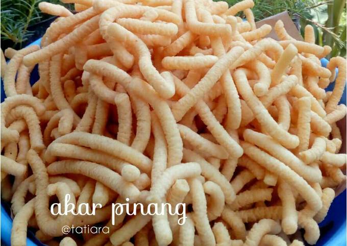 Akar Pinang (ekonomis)