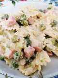 Farfalle with the 3 Ps (Cream, Ham, and Peas)