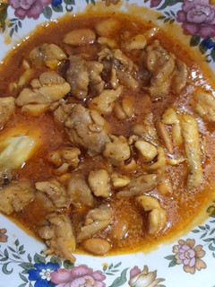 Una foto de Pollo con almendras