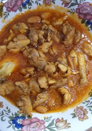 Una foto de Pollo con almendras