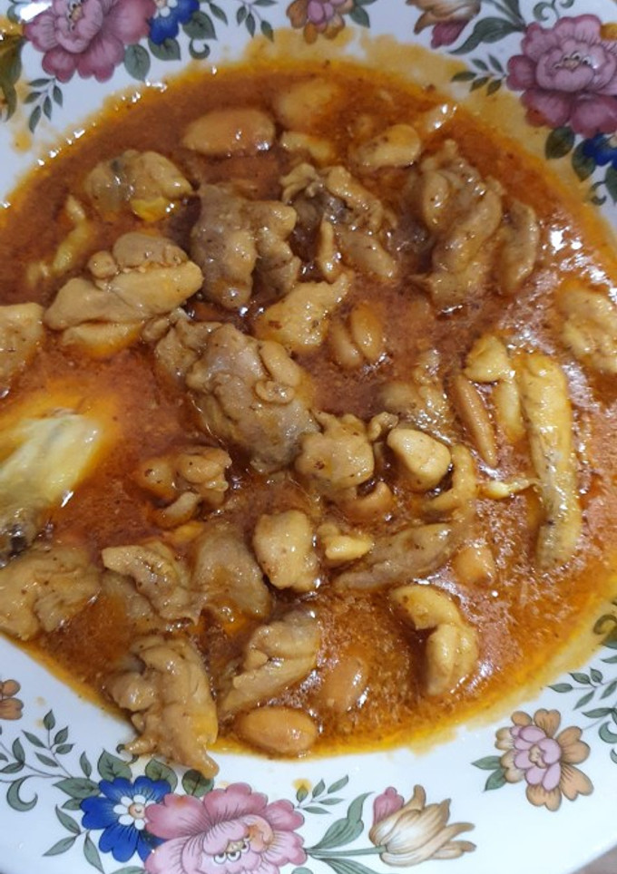 Una foto de Pollo con almendras