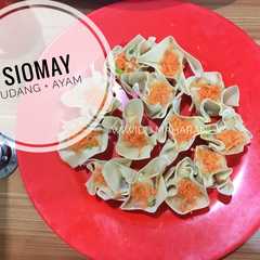 A picture of Siomay Udang + Ayam.