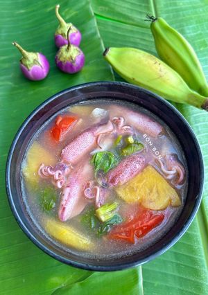Hình của món Canh Mực Nấu Thơm Cà.