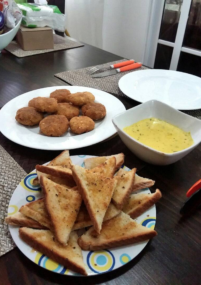 Una foto de Nuggets de Pollo con Salsa de Queso