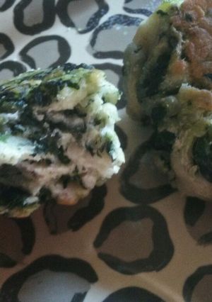 A picture of Simple Spinach Fried Buns.