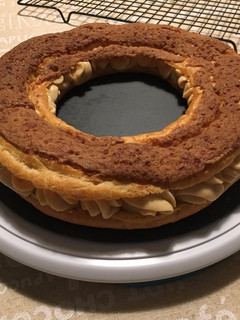 Una foto de Montaje de un Paris-Brest