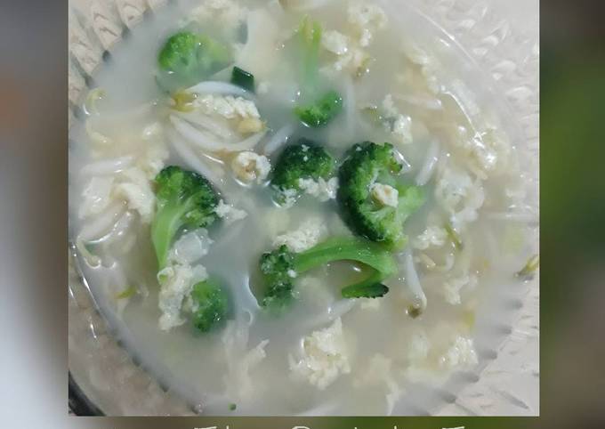 Resep Sop Telor Brokoli Toge Yang Maknyuss